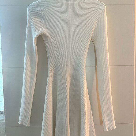 Long Sleeve White Season Dress - Picture 3 of 13